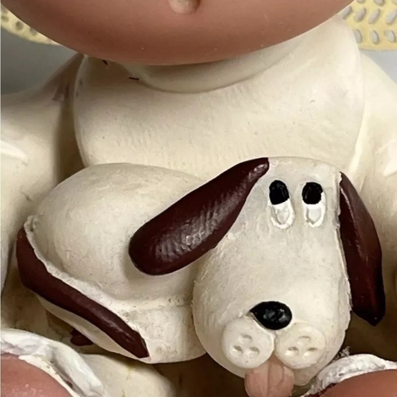 Vintage Russ Berrie Angel With Dog Figurine Angel Cheeks Figurine Statue - Picture 6 of 6